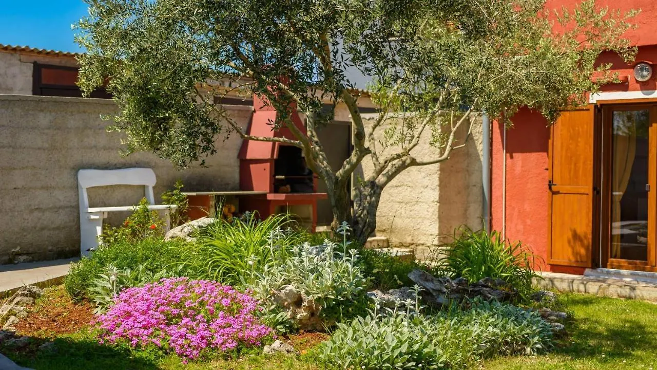 Charming Stone Villa Carla Near The Sea And Town By Wiibuk Pula